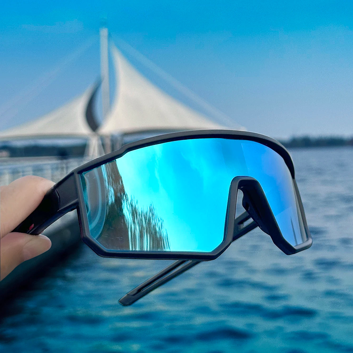 Trendy sunglasses with blue mirrored lenses 