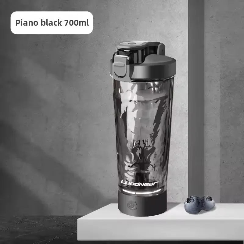 Gym shaker that blends protein in 10 seconds anywhere